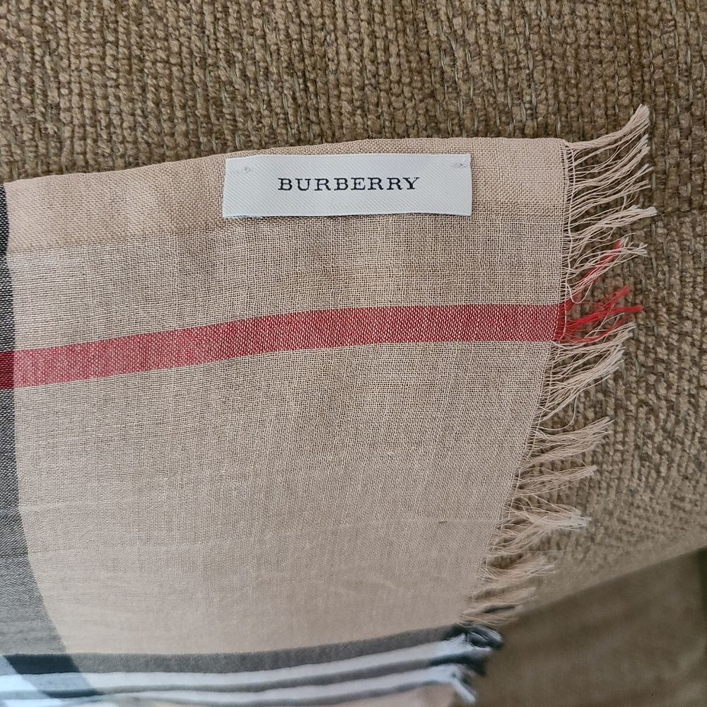Burberry wool/silk scarf